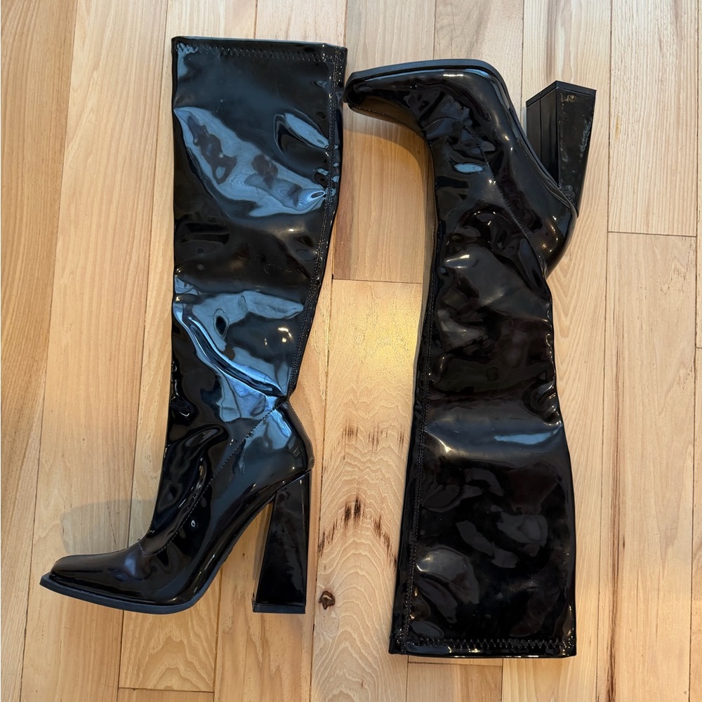Forever 21 black patent knee high boots - size 6!